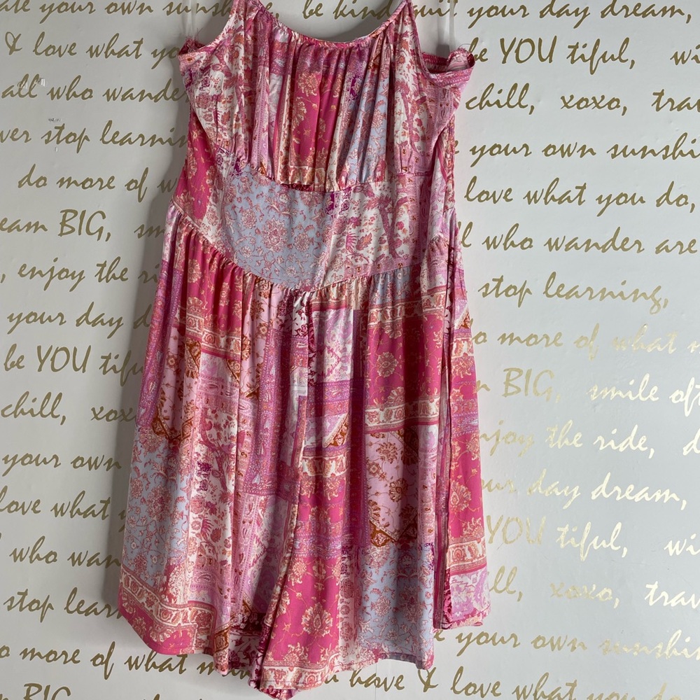 Pink romper - Picture 3 of 8